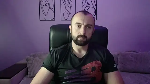 brindlefly6969 online show from November 6, 2025, 11:47 am