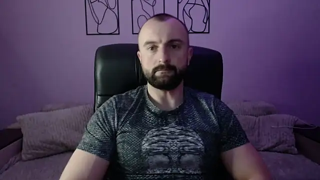 brindlefly6969 online show from March 26, 2026, 11:30 am