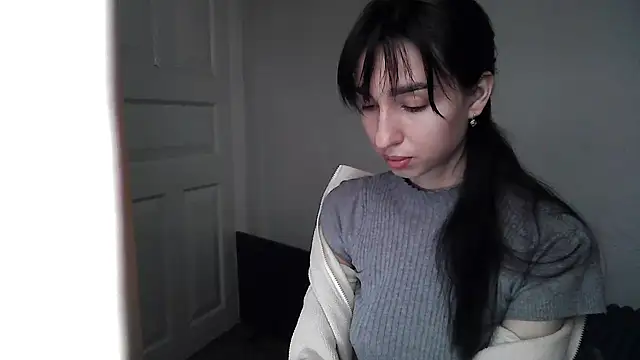 ElizaSwon online show from September 24, 2025, 2:45 pm