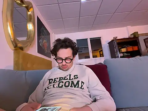 hardmecl online show from March 18, 2025, 7:01 pm