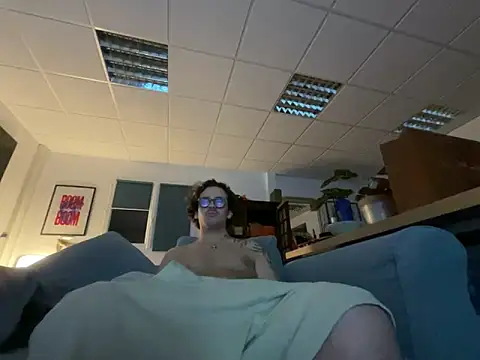 hardmecl online show from November 7, 2025, 10:35 pm