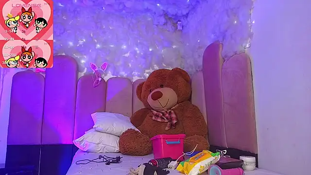 puca ebony online show from September 30, 2025, 7:42 pm