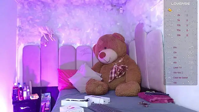 puca ebony online show from November 27, 2025, 7:36 pm