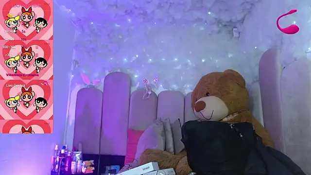 puca ebony online show from September 19, 2025, 7:40 pm