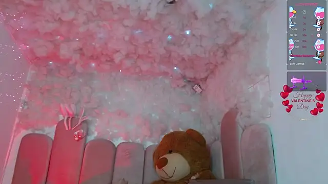 Snapshot of puca_ebony chatting on February 14, 2026, 4:40 pm puca ebony online show from February 14, 2026, 4:40 pm