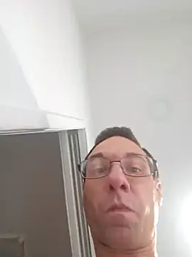 Iliketocooksquirt25 online show from October 14, 2025, 3:07 am