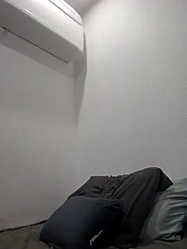 Iliketocooksquirt25 online show from March 28, 2026, 9:10 am