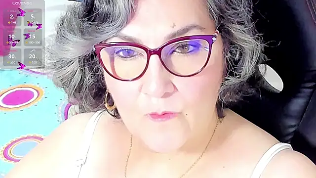 cataleya mom online show from September 24, 2025, 1:13 am