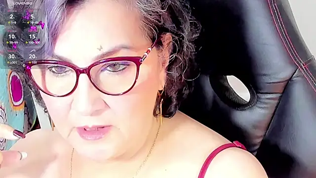 cataleya mom online show from September 18, 2025, 3:20 am