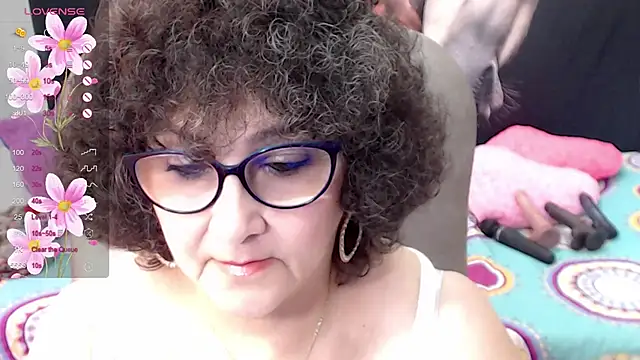 cataleya mom online show from March 21, 2025, 1:45 pm