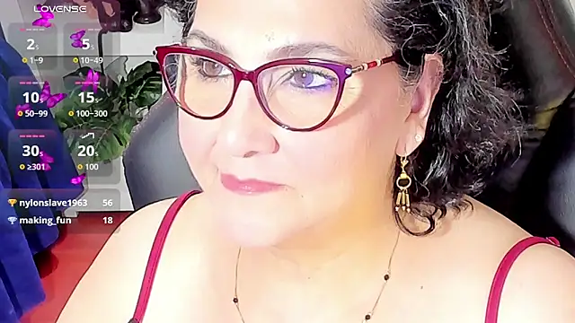 cataleya mom online show from October 27, 2025, 4:46 am