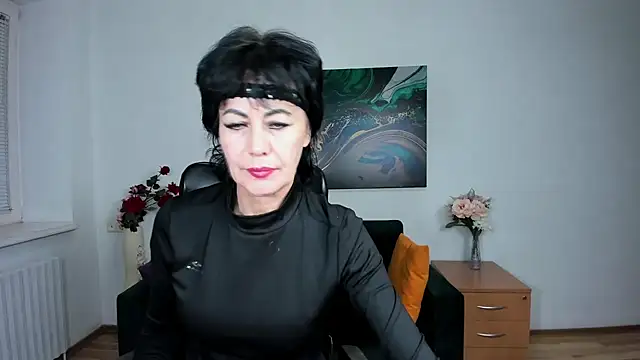 Snapshot of Silvia_Wallec chatting on October 26, 2025, 6:41 pm Silvia Wallec online show from October 26, 2025, 6:41 pm