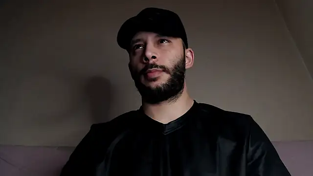 henryaxe online show from September 18, 2025, 1:52 am