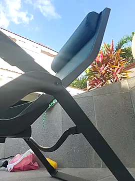 lady charlyne online show from February 3, 2025, 8:35 pm