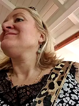 lady charlyne online show from January 15, 2025, 3:18 pm