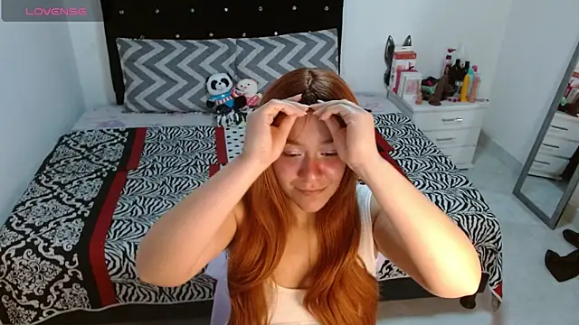 Snapshot of soniafuckboobs chatting on November 5, 2025, 12:30 pm soniafuckboobs online show from November 5, 2025, 12:30 pm