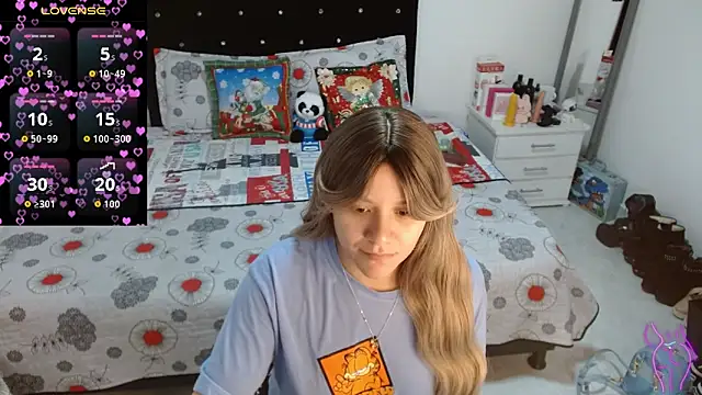 Snapshot of soniafuckboobs chatting on December 17, 2025, 12:21 pm soniafuckboobs online show from December 17, 2025, 12:21 pm