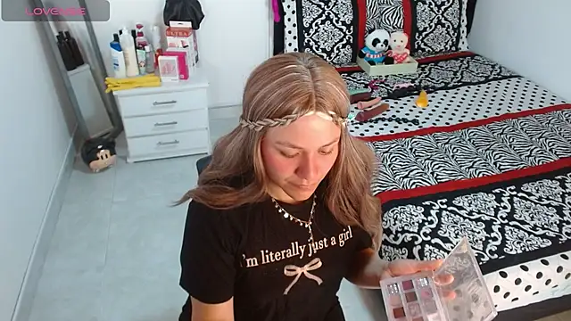 Snapshot of soniafuckboobs chatting on October 21, 2025, 12:26 pm soniafuckboobs online show from October 21, 2025, 12:26 pm