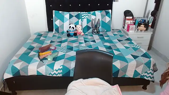 Snapshot of soniafuckboobs chatting on September 26, 2025, 12:34 pm soniafuckboobs online show from September 26, 2025, 12:34 pm