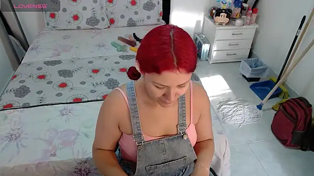 Snapshot of soniafuckboobs chatting on April 27, 2026, 12:25 pm soniafuckboobs online show from April 27, 2026, 12:25 pm