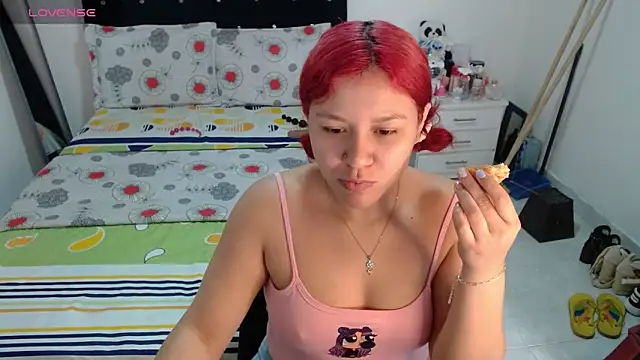 Snapshot of soniafuckboobs chatting on May 12, 2026, 12:22 pm soniafuckboobs online show from May 12, 2026, 12:22 pm