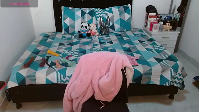 Snapshot of soniafuckboobs chatting on September 24, 2025, 12:33 pm soniafuckboobs online show from September 24, 2025, 12:33 pm