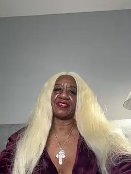 BreanaDivine online show from February 22, 2025, 2:06 am