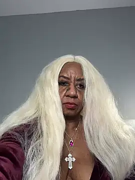 BreanaDivine online show from February 18, 2025, 5:42 pm