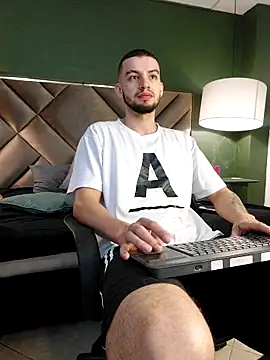 Michael magno online show from January 7, 2026, 3:33 am