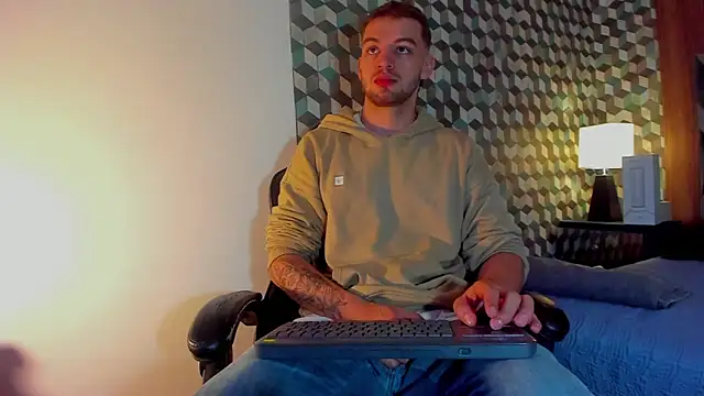 Michael magno online show from February 11, 2025, 12:36 pm