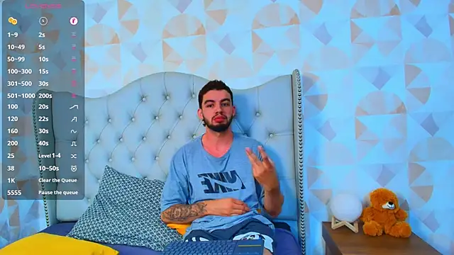 Michael magno online show from October 9, 2025, 9:59 pm