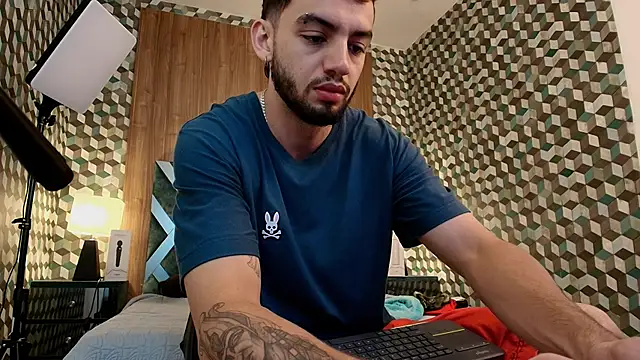 Michael magno online show from October 1, 2025, 9:07 pm