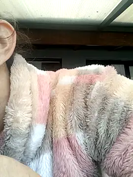 Chantal hott online show from October 28, 2025, 4:50 pm