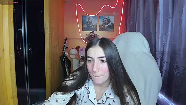 Fiery Brunette  online show from March 12, 2025, 8:30 am