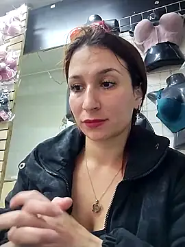 Snapshot of Paula382023 chatting on March 21, 2025, 6:40 pm Paula382023 online show from March 21, 2025, 6:40 pm