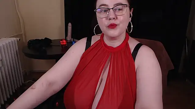 poshmistress online show from March 21, 2025, 2:18 pm