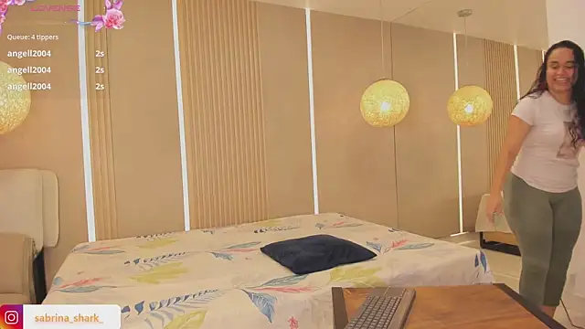 sabrina shark  online show from September 9, 2025, 1:38 am