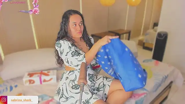 sabrina shark  online show from October 3, 2025, 2:59 am