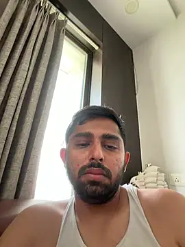 Snapshot of rhuh3991 chatting on June 14, 2026, 4:57 am rhuh3991 online show from June 14, 2026, 4:57 am