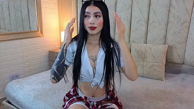 catalina  23 online show from October 11, 2025, 7:48 pm