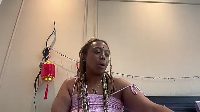 ChocolateCakeQueen online show from March 21, 2025, 11:01 pm