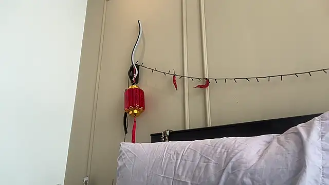 ChocolateCakeQueen online show from March 18, 2025, 6:17 pm