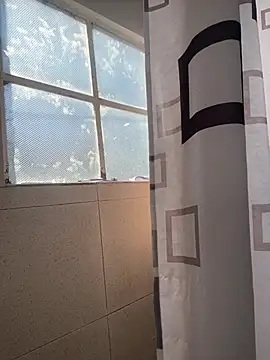 Snapshot of hannahb-e chatting on March 1, 2026, 1:11 pm hannahb-e online show from March 1, 2026, 1:11 pm