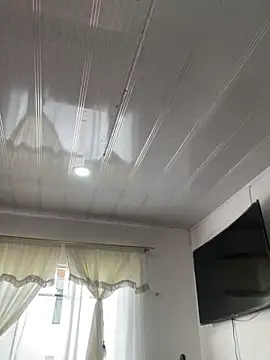 hannahb-e online show from October 23, 2025, 8:07 pm