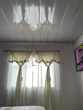 hannahb-e online show from March 27, 2026, 2:07 pm