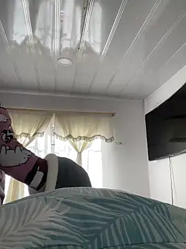 hannahb-e online show from December 17, 2025, 2:00 pm