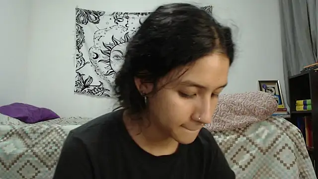 AlinaWoolf  online show from December 27, 2024, 2:47 am