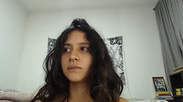 AlinaWoolf  online show from December 26, 2024, 4:43 am