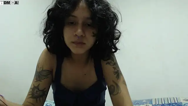 AlinaWoolf  online show from February 25, 2026, 1:39 am