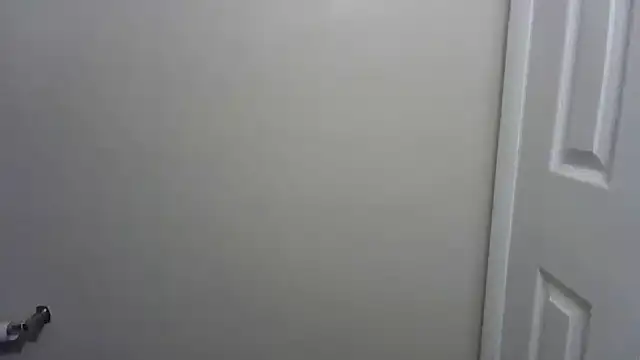 mariah2299 online show from April 8, 2026, 5:42 am